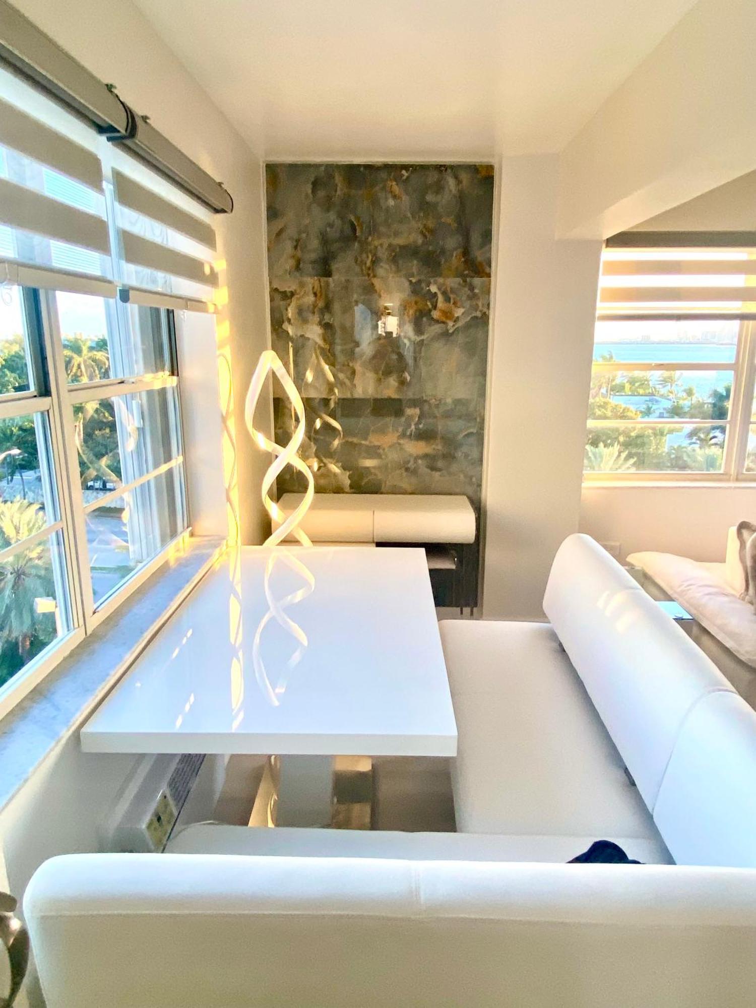 Panoramic Luxurious Waterfront One Bedroom Apartment With Miami Skyline View Free Parking 5Min Drive To Miami Beach Luaran gambar