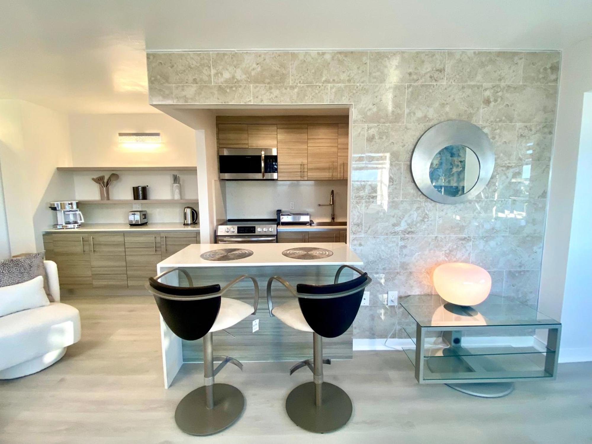 Panoramic Luxurious Waterfront One Bedroom Apartment With Miami Skyline View Free Parking 5Min Drive To Miami Beach Luaran gambar